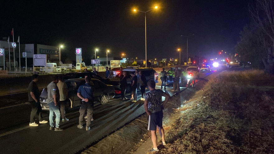 Tekirdağ'da Polisten Kaçan Sürücü Ters Yöne Girip Kaza Yaptı 5