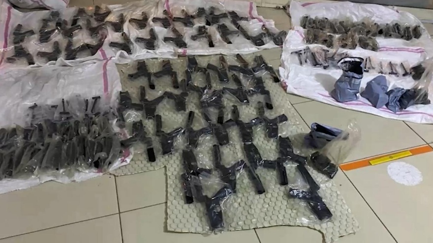 Diyarbakır’da Kaçak Silah Baskını 6 Kişi Tutuklandı2