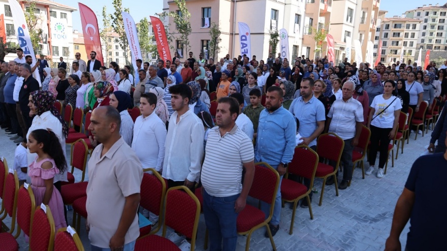 Hatay’da 18 Bin Deprem Konutu Hak Sahiplerine Verildi4