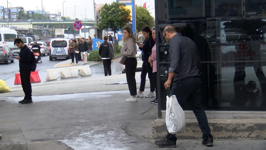 İstanbul’da Sabah Yağmuru Trafiği Aksattı 3