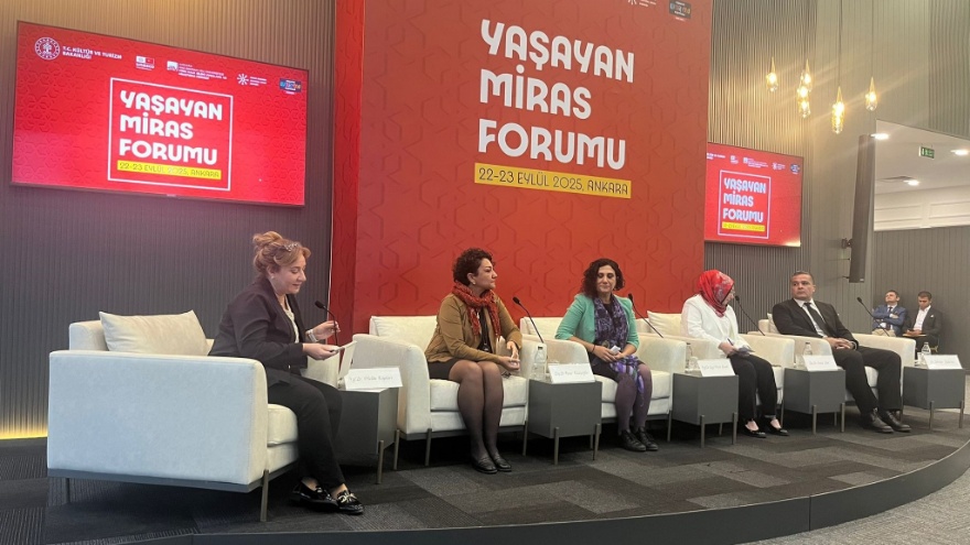 Prof. Dr. Muhtar Kutlu, Yaşayan Miras Forumu’nda Eserleriyle Hatırlandı11
