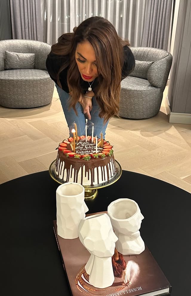 Zuhal Topal 49. Yaş Günü 2