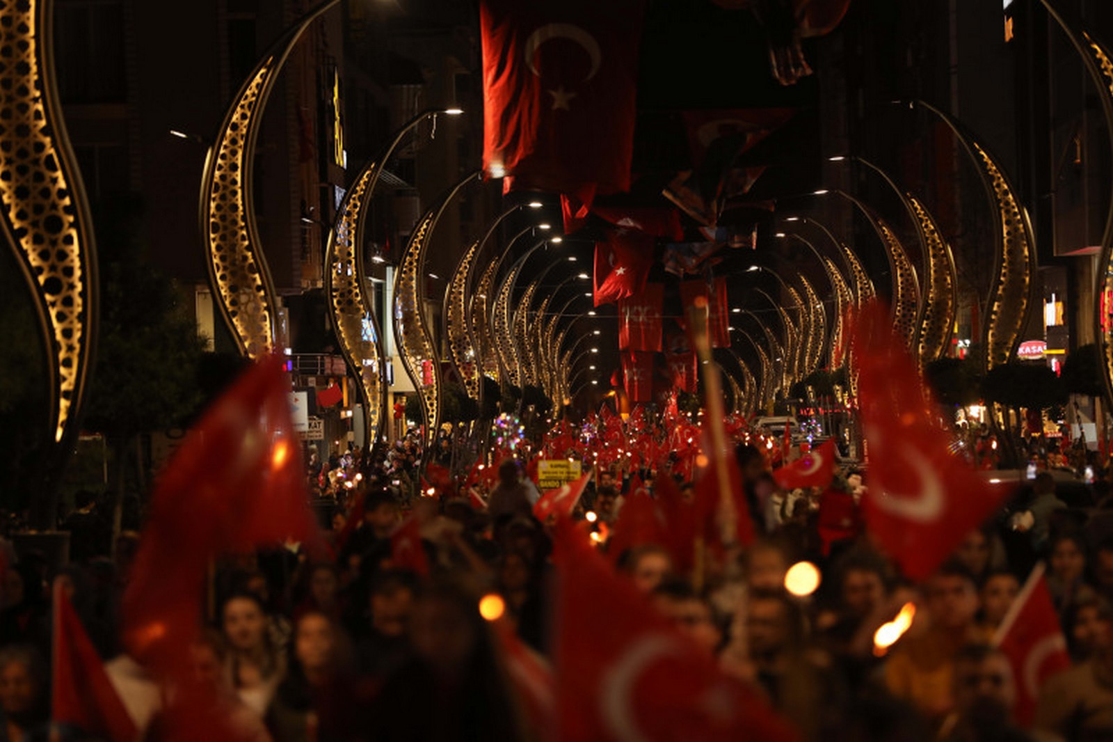 Ankara’da 29 Ekim Fener Alayı Ne Zaman Yapılacak? Fener Alayı Saat Kaçta, Nerede Yapılacak?2