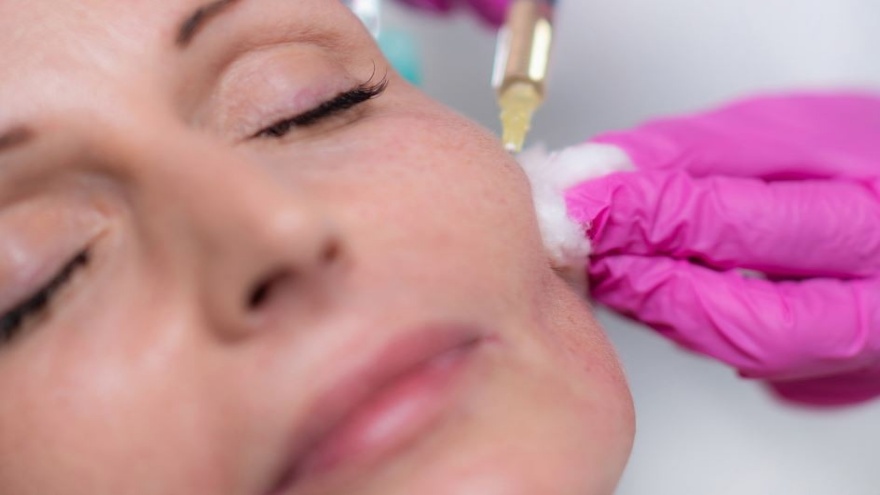 Cilde Parlaklık Veren Gençlik Aşısı Nedir, Nasıl Uygulanır