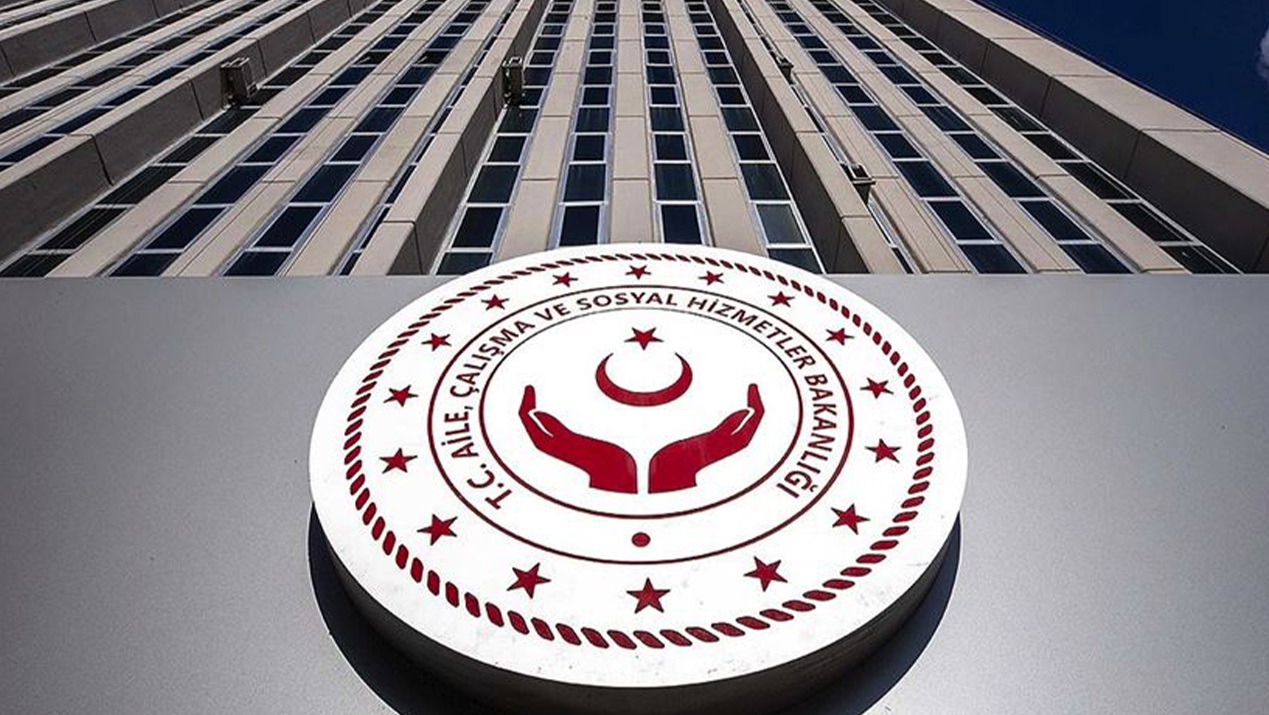 Cumhurbaskani Karariyla Tayin Firtinasi Egitimden Tarima Cok Sayida Atama 2-1