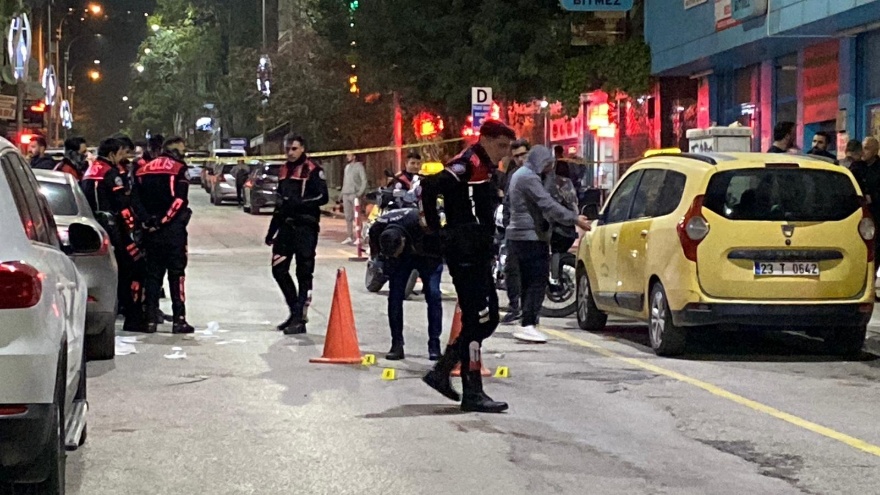 Elazığ’da Gece Yarısı Silahlı Kavga 3 Yaralı2