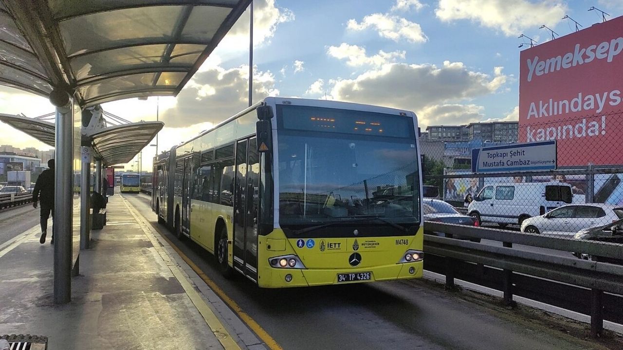 Istanbul Metrobüs