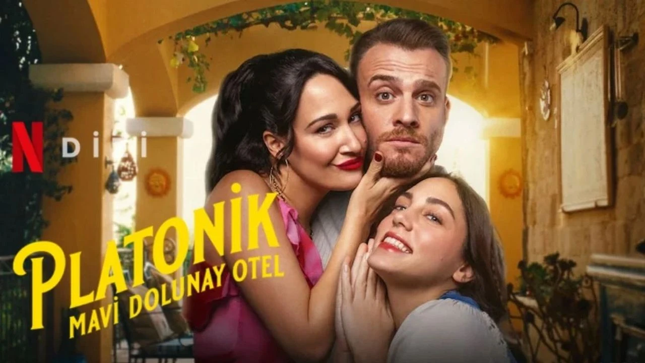 Platonik Mavi Dolunay Otel Netflix’te Zirveye Oturdu (2)