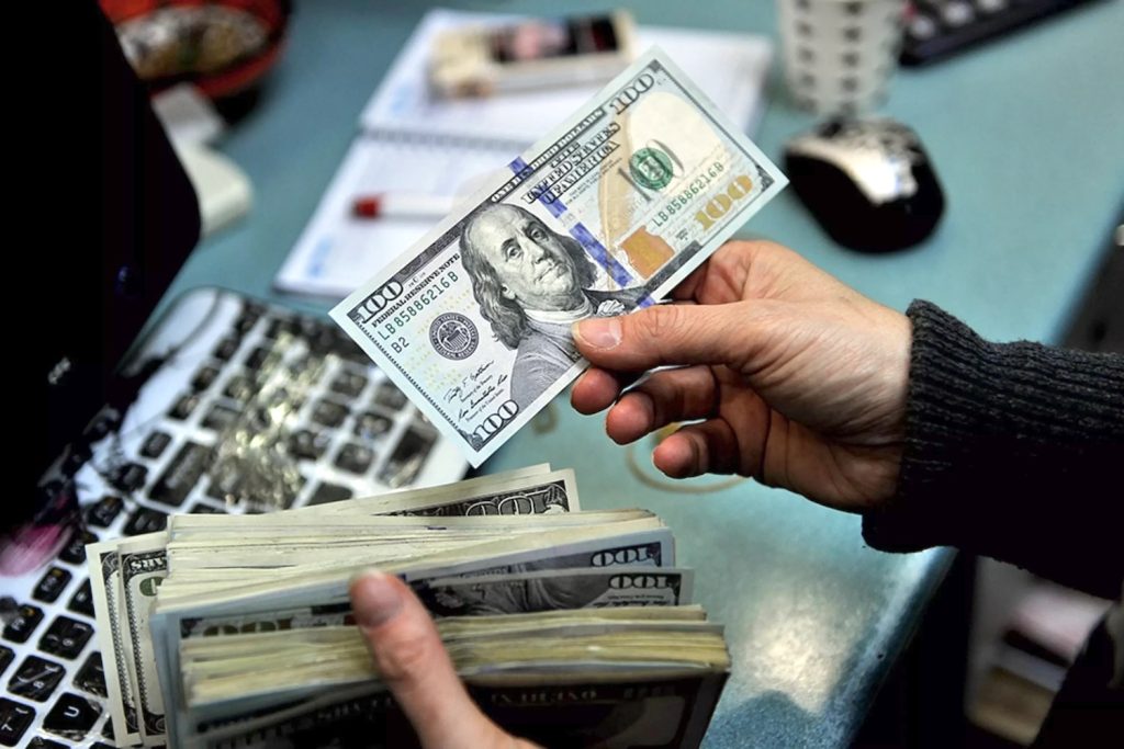 Şirketler Döviz Borçlanıyor Reel Sektörün Döviz Açığı Rekor Kırdı1