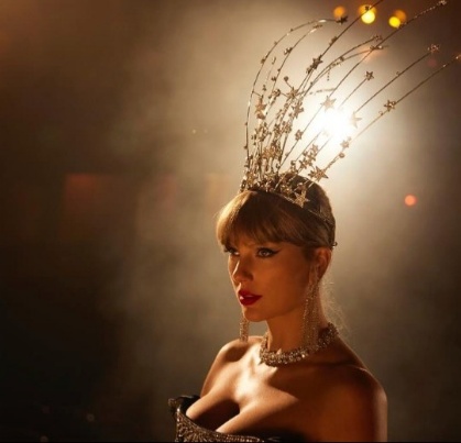Taylor Swift’in Yeni Albümü ‘The Life Of A Showgirl’ Dinleyicilerle Buluştu4