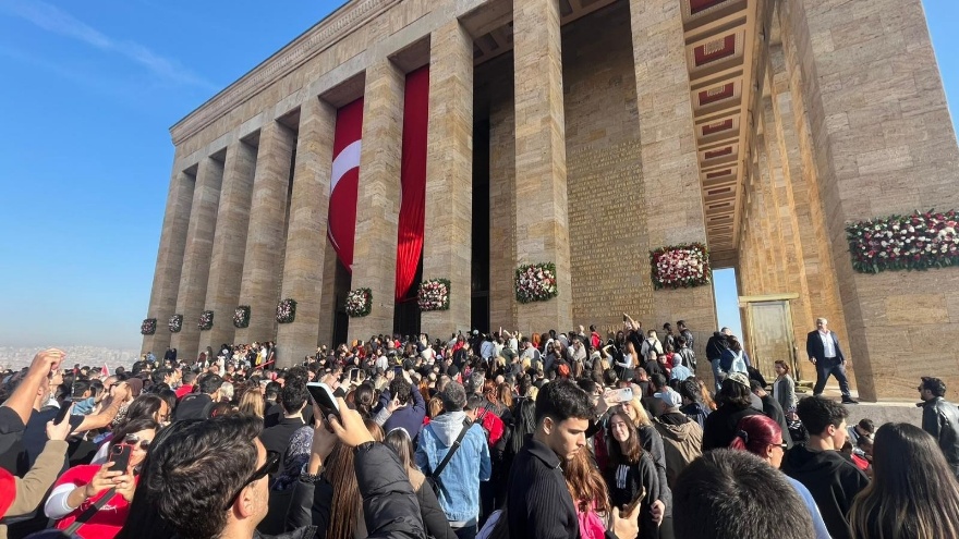 Anıtkabir’de 10 Kasım’da Saygı Ve Minnet Buluştu2