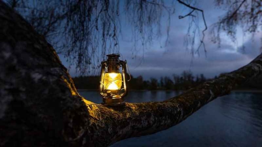 Rüyada Fener Görmek, Yakmak, Söndürmek, El Feneri Görmek, Tutmak Ve Fener Alayı Görmek Ne Anlama Gelir 2