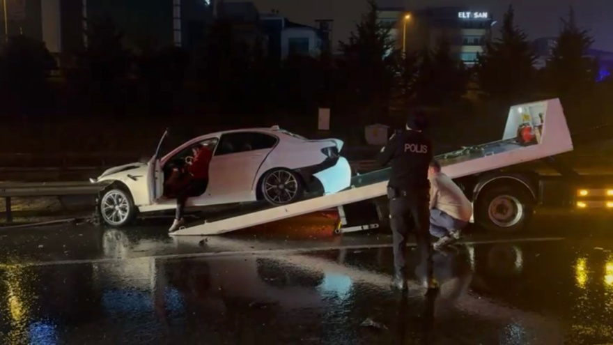 Tem Otoyolu’nda Zincirleme Kaza 6 Yaralı2