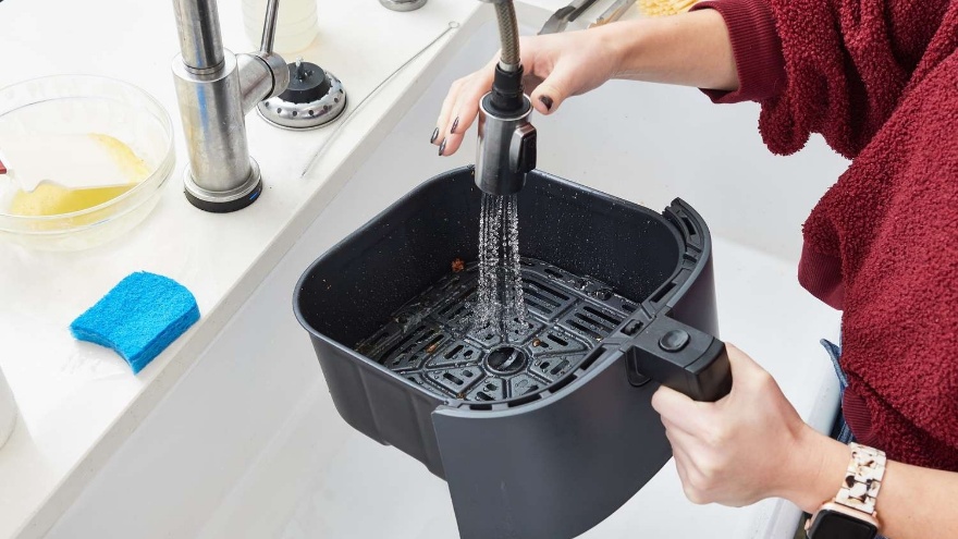 Airfryer Temizliğinde Yapılan Hatalar Nelerdir