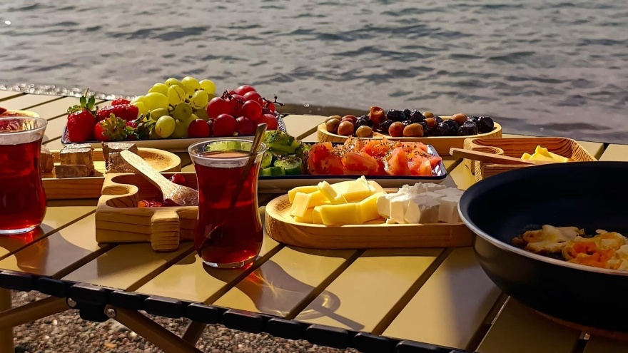 Evimiz Tekerlek Karavanla Doğa Ile İç İçe Yaşamak Mümkün Mü 9