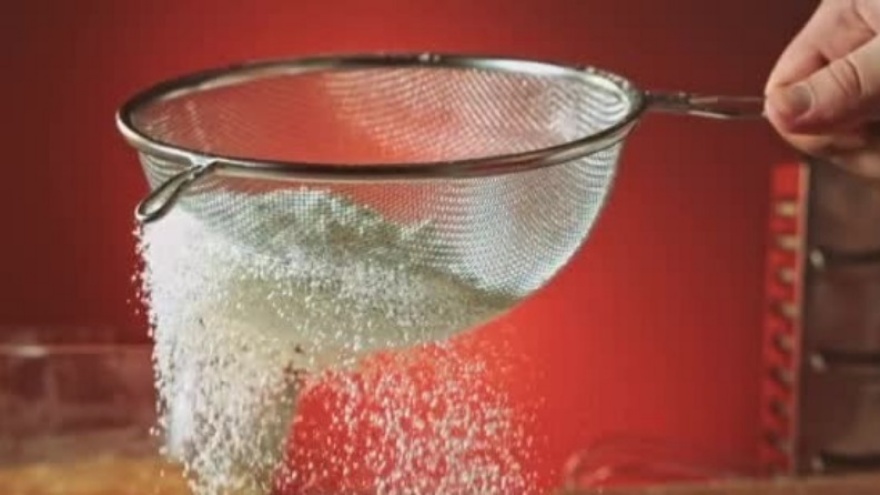 Rüyada Elek Görmek, Elekle Bir Şeyler Elemek, Kalbur Veya Süzgeç Kullanmak, Kırık Elek Görmek Ne Anlama Gelir 2