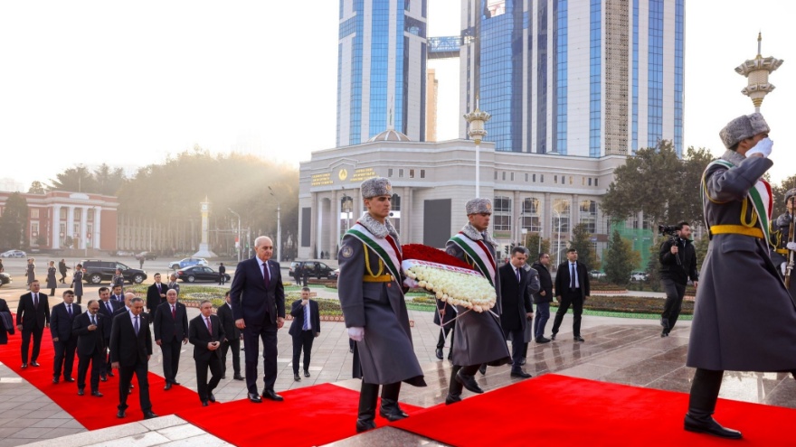 Tbmm Başkanı Kurtulmuş, Tacikistan’da Diplomasiyi Güçlendirdi