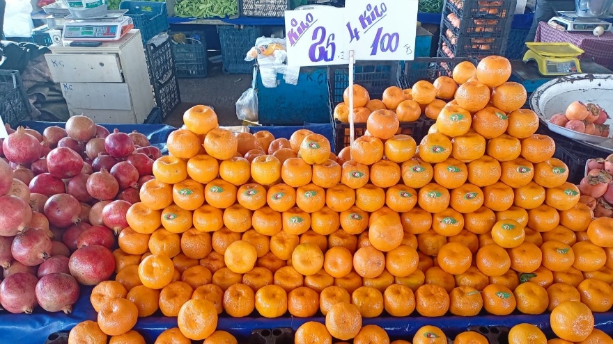 Beşikkaya Semt Pazarında Yeni Yılın İlk Pazarı 4 Ocak 2026 Sebze Ve Meyve Fiyatları9