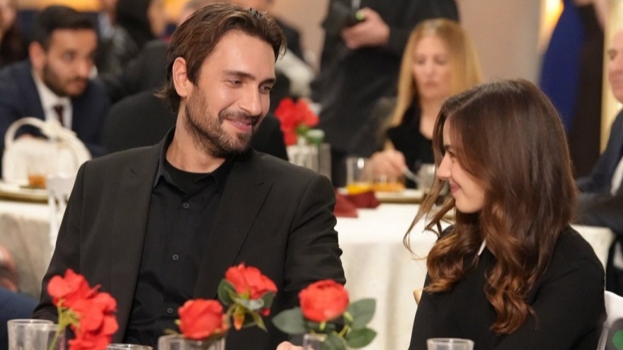 Taşacak Bu Deniz’de Beklenmedik Hamle Pimi Eleni Çekiyor2