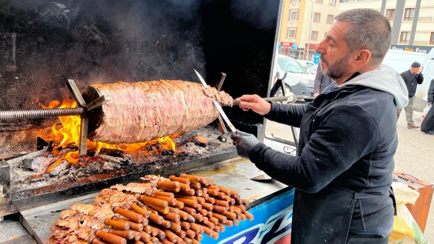 Cağ Kebabı-2