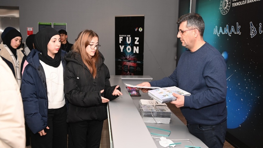 Mamak Bilim Merkezi’nde Gençler Bilimle Buluşuyor