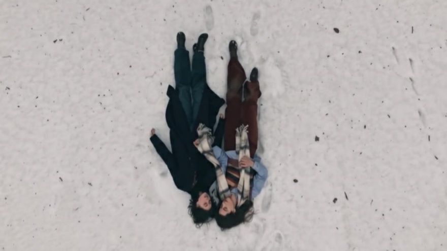 Taşacak Bu Deniz Eleni Fadime Kaza