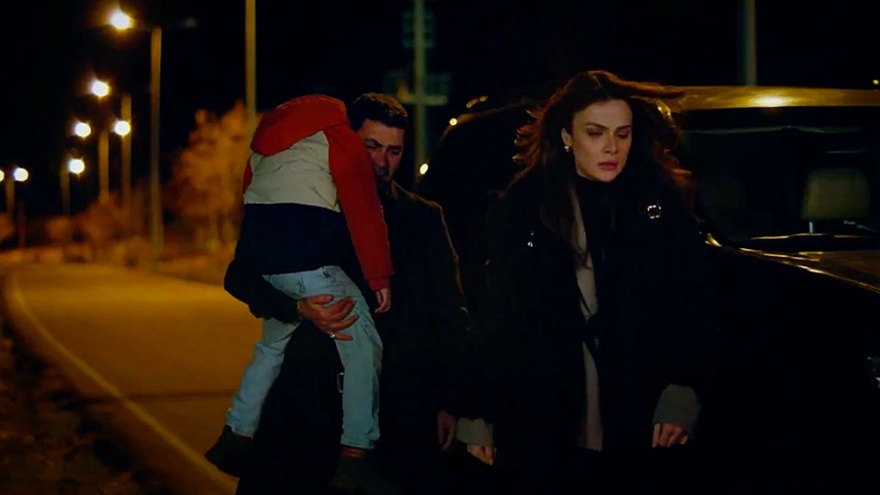 Uzak Şehir 51. Bölüm Fragmanı Gündem Yarattı Cihan’dan Alya’ya Sürpriz Evlilik Teklifi Geliyor2