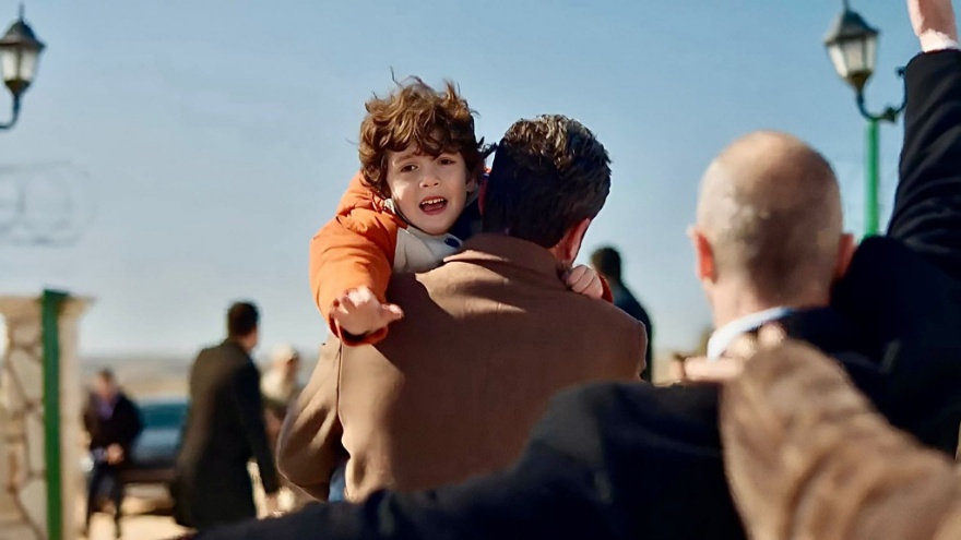 Uzak Şehir Boran Denizi Götürüyor