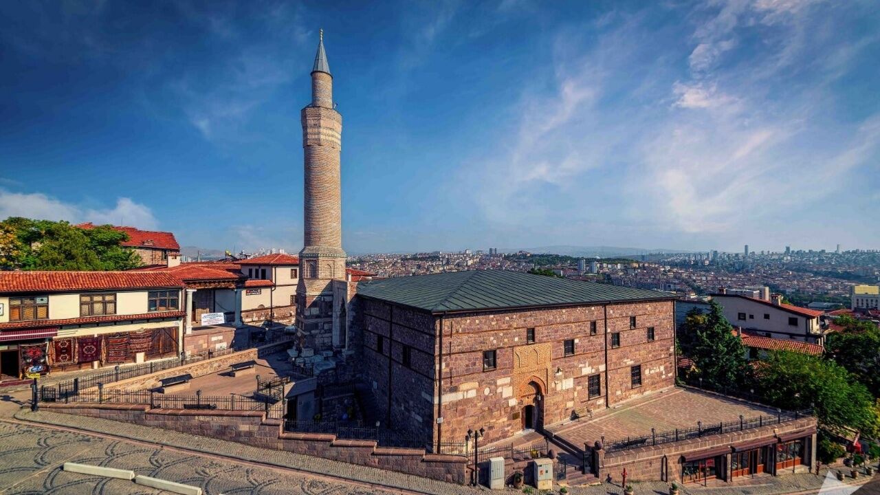 Ahi Şerafettin Camii