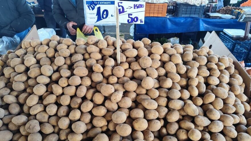 Altındağ Semt Pazarı'nda Ürün Bazlı Fiyat Hareketliliği Yaşandı17