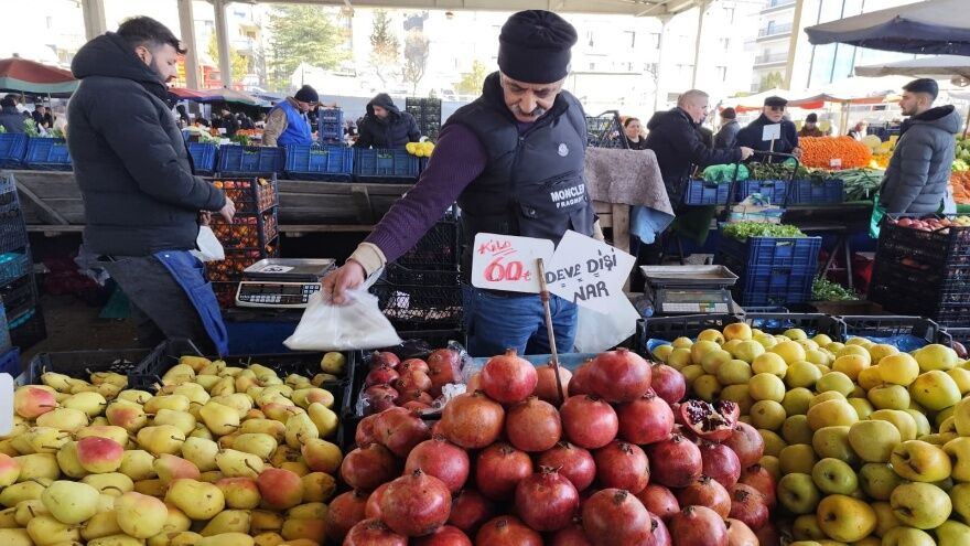 Altındağ Semt Pazarı'nda Ürün Bazlı Fiyat Hareketliliği Yaşandı18