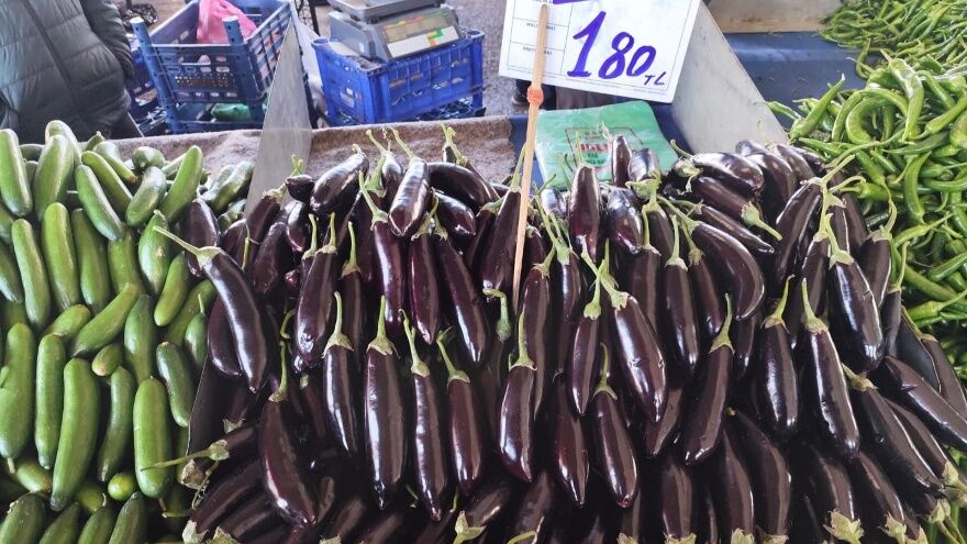 Altındağ Semt Pazarı'nda Ürün Bazlı Fiyat Hareketliliği Yaşandı6