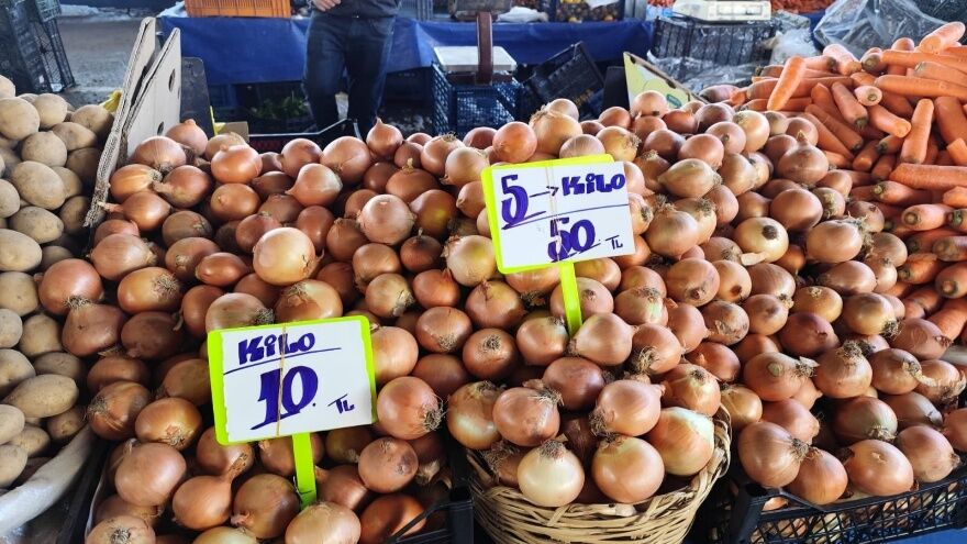 Altındağ Semt Pazarı'nda Ürün Bazlı Fiyat Hareketliliği Yaşandı8