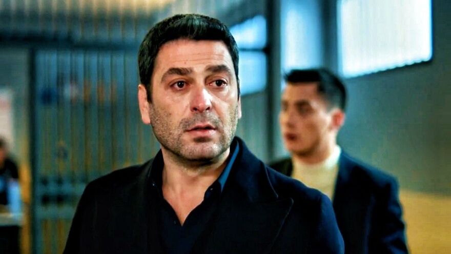 Uzak Şehir 54. Bölüm Fragmanında Cihan'ın Büyük Şoku Cihan’ın Eski Aşkı Meryem Geliyor! 4