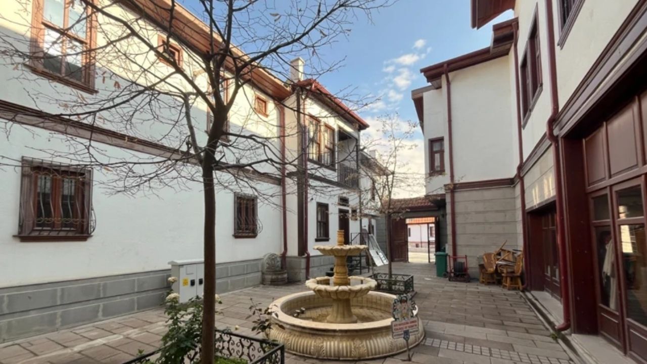 Akşemseddin Bedesteni 3