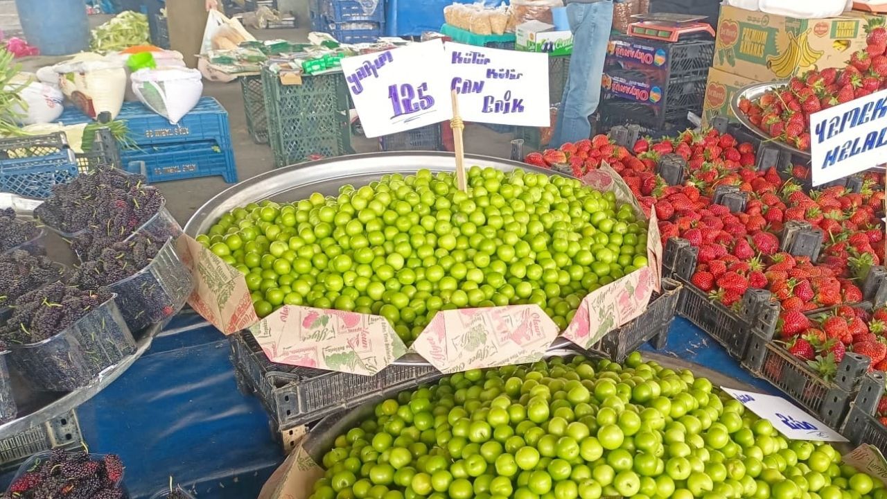 Karapürçek Pazar Erik