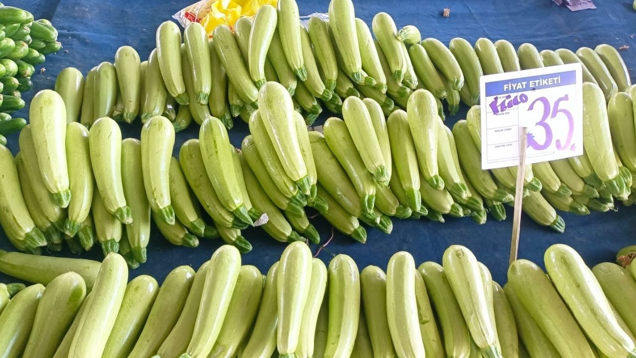 Karapürçek Pazar Kabak