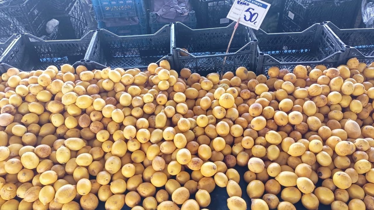 Karapürçek Pazar Limon