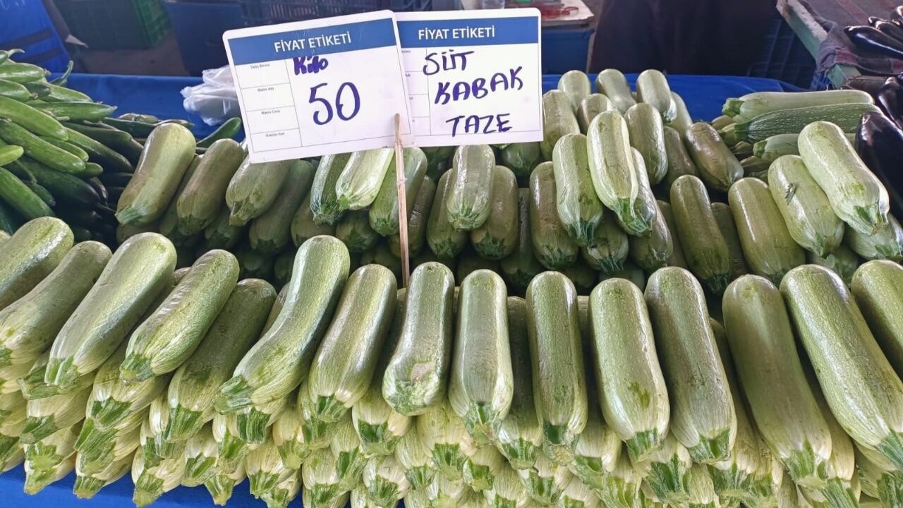 Karapürçek Semt Pazarı Kabak