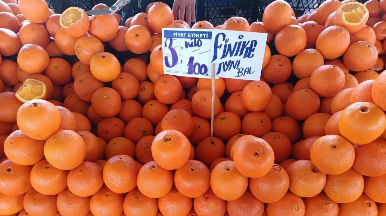 Karapürçek Semt Pazarı Portakal
