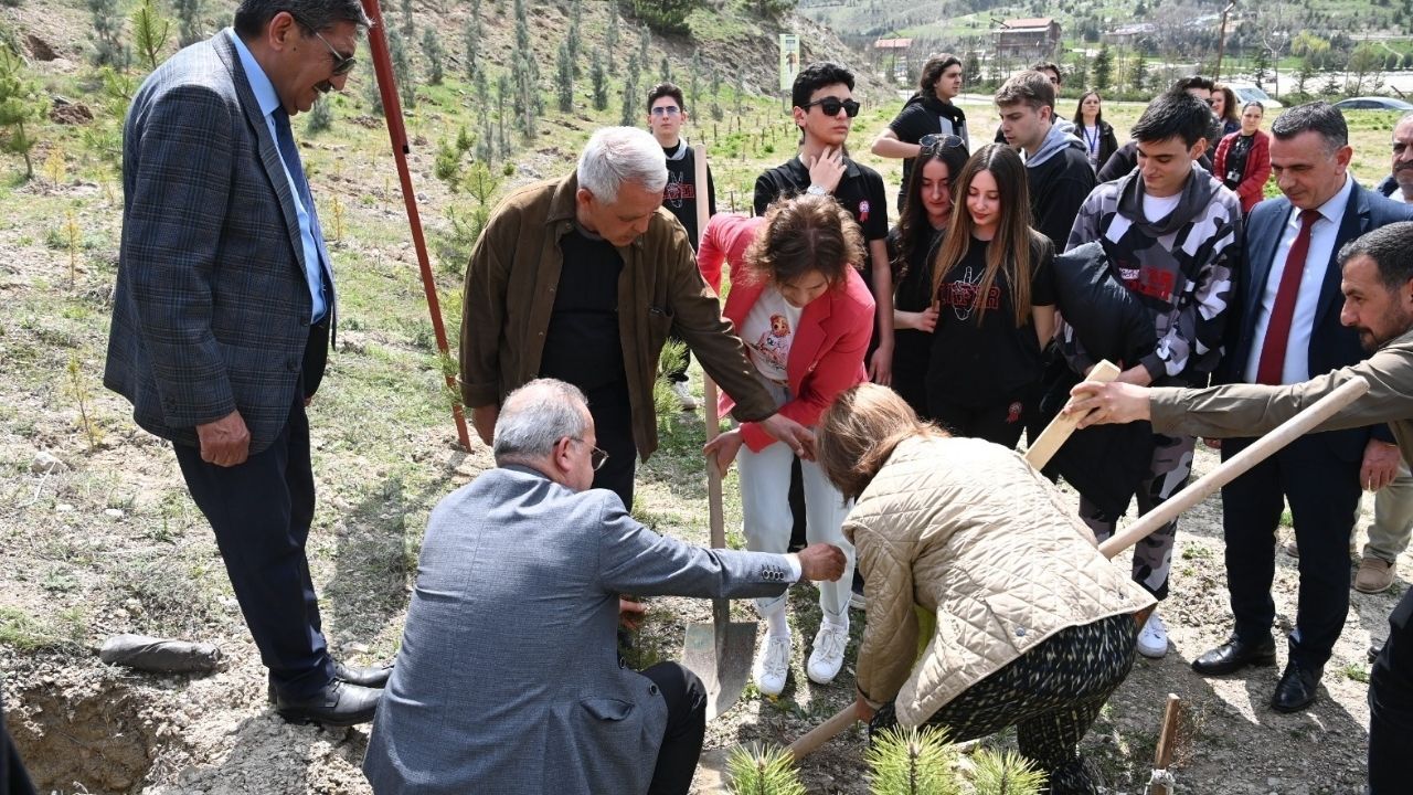 Mamak Belediyesi Fidan Dikimi 2