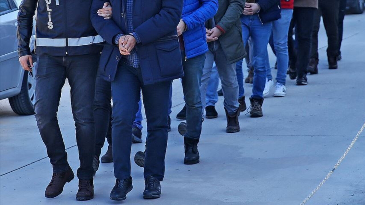 Ankara'da Uyuşturucu İmalathanesine Baskın: 4 Gözaltı