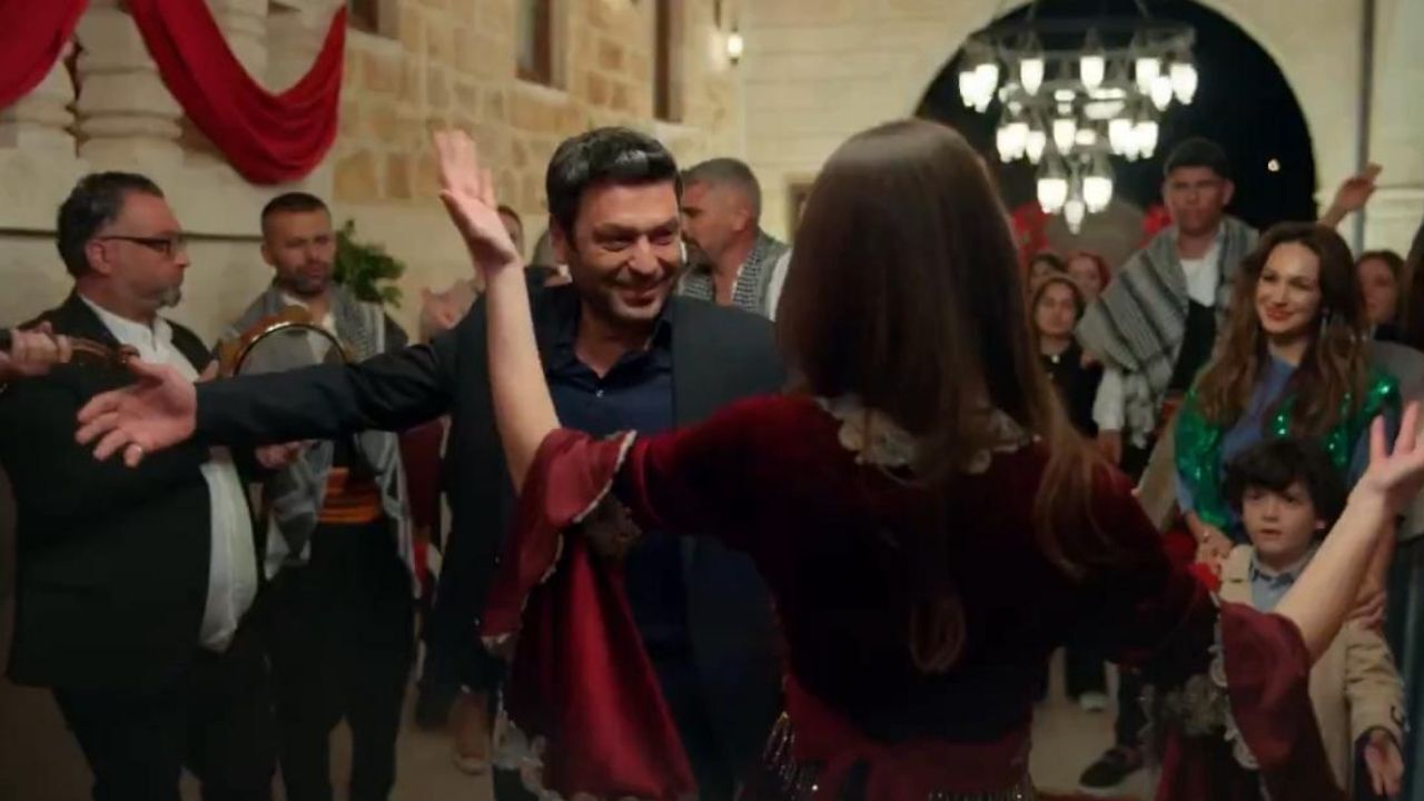 Uzak Şehir Sezon Finali Alya Ve Cihan Kına