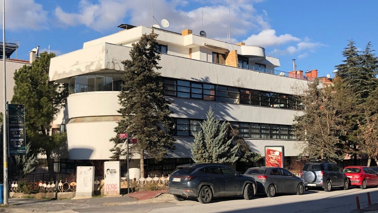 Ankaralıların "Gemi Ev" Olarak Bildiği Özkanlar Evi’nin İlginç Öyküsü