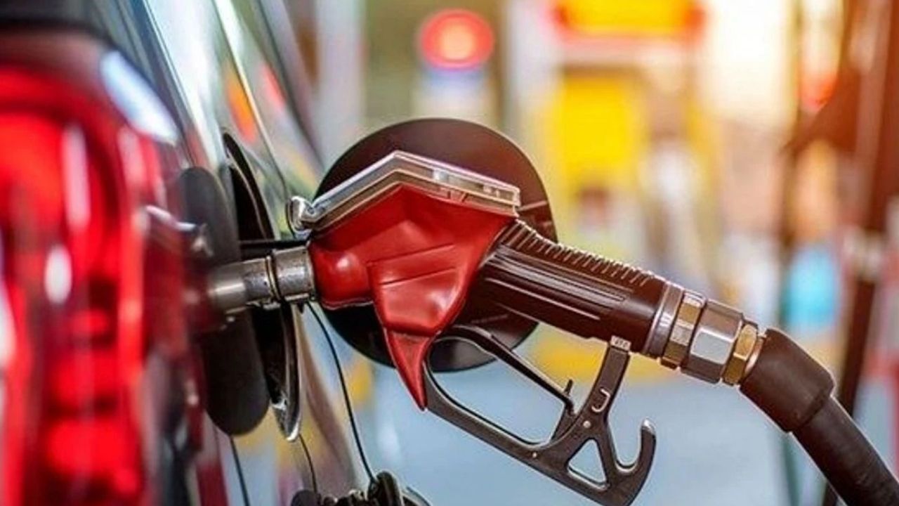 Motorinin Litre Fiyatına 4 Lira 18 Kuruş Zam Yapıldı