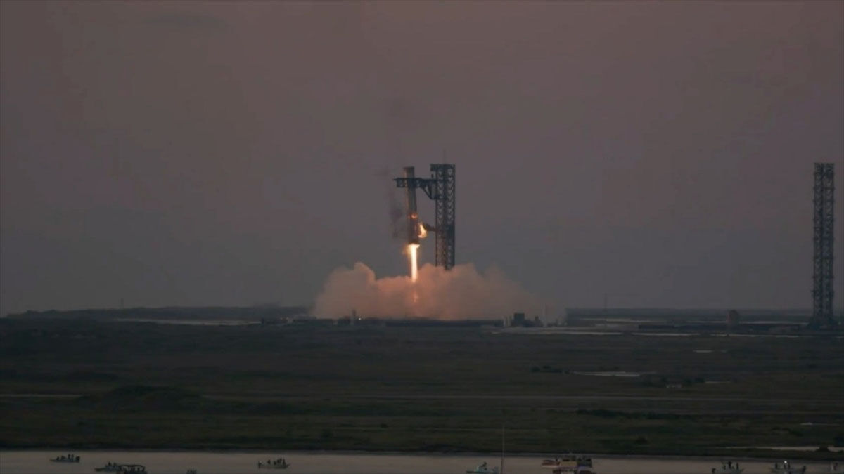 SpaceX Roketi Starship Parçalanma Kabusunu Geride Bıraktı: 20 Uyduyu Yörüngeye Taşıdı