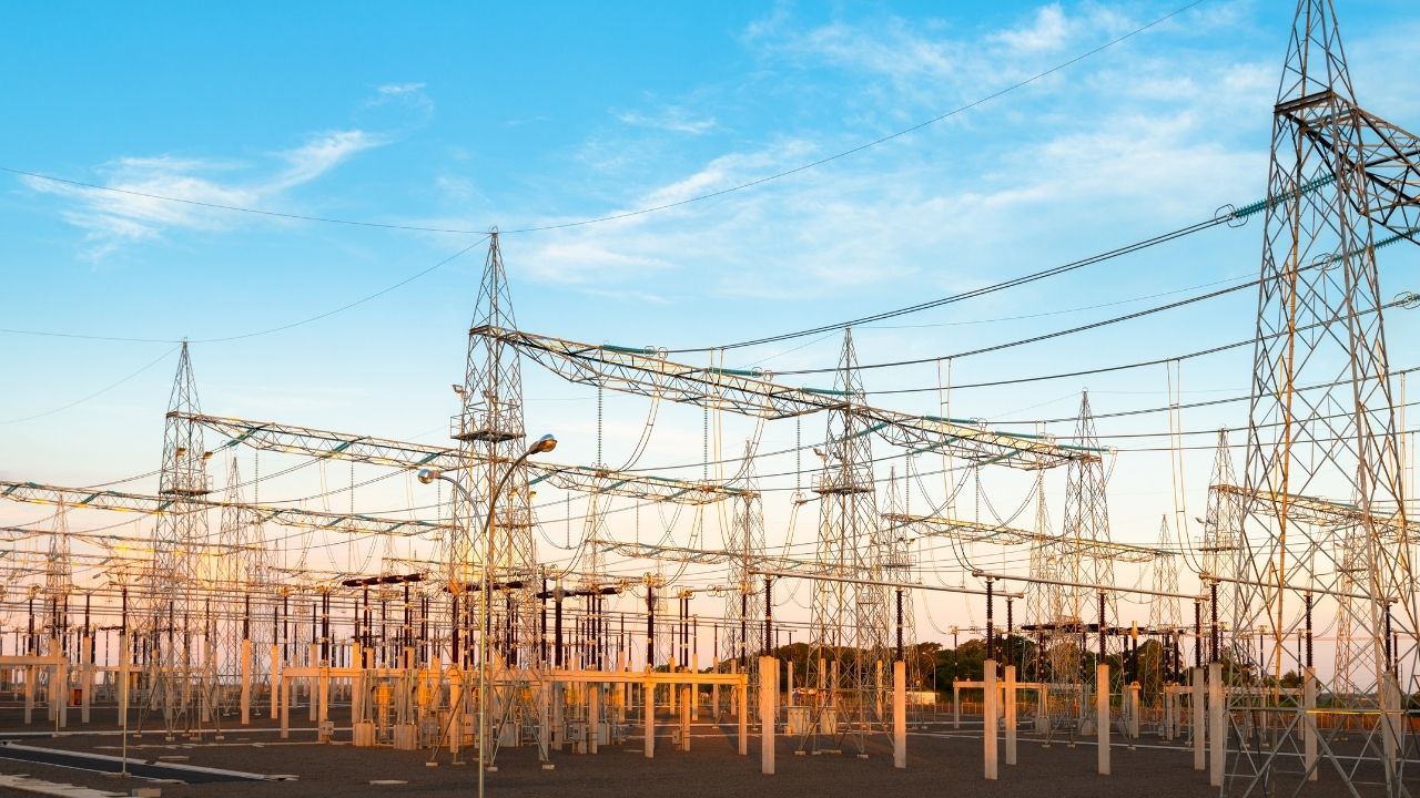 Enerji Altyapısına 2035'e Kadar 80 Milyar Dolarlık Yatırım Yapılacak