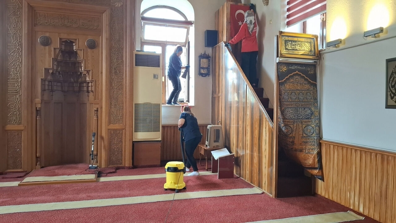 Beypazarı’nda Festival Öncesi Camiler Temizleniyor