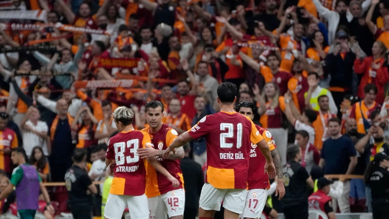 Galatasaray, Kocaelispor Engelini Tek Golle Geçti