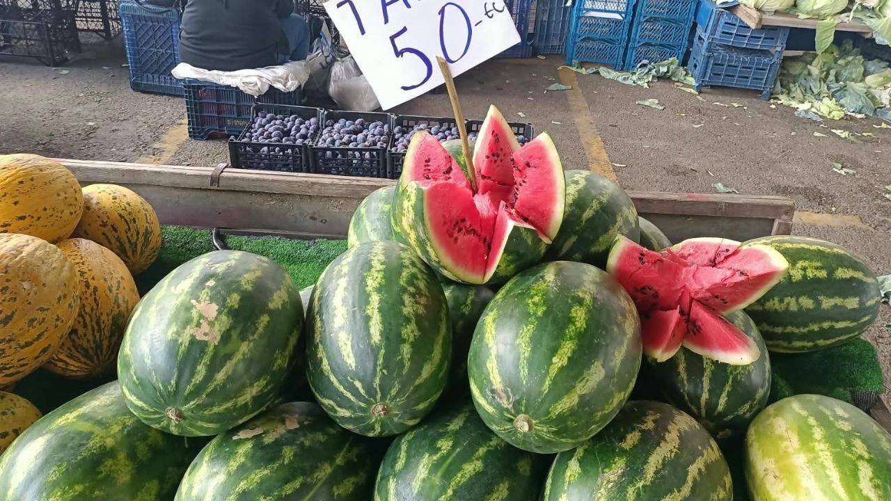 Karapürçek Pazarı Karpuz